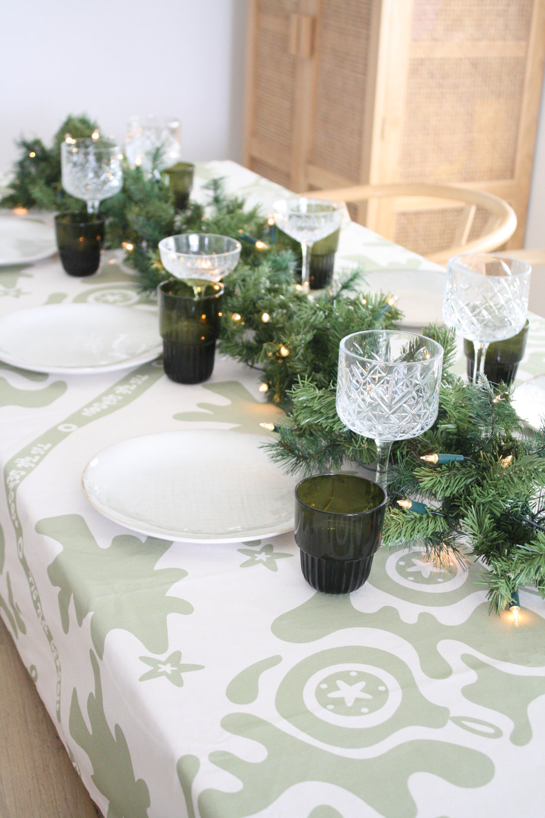 TIS THE SEASON - TABLE CLOTH